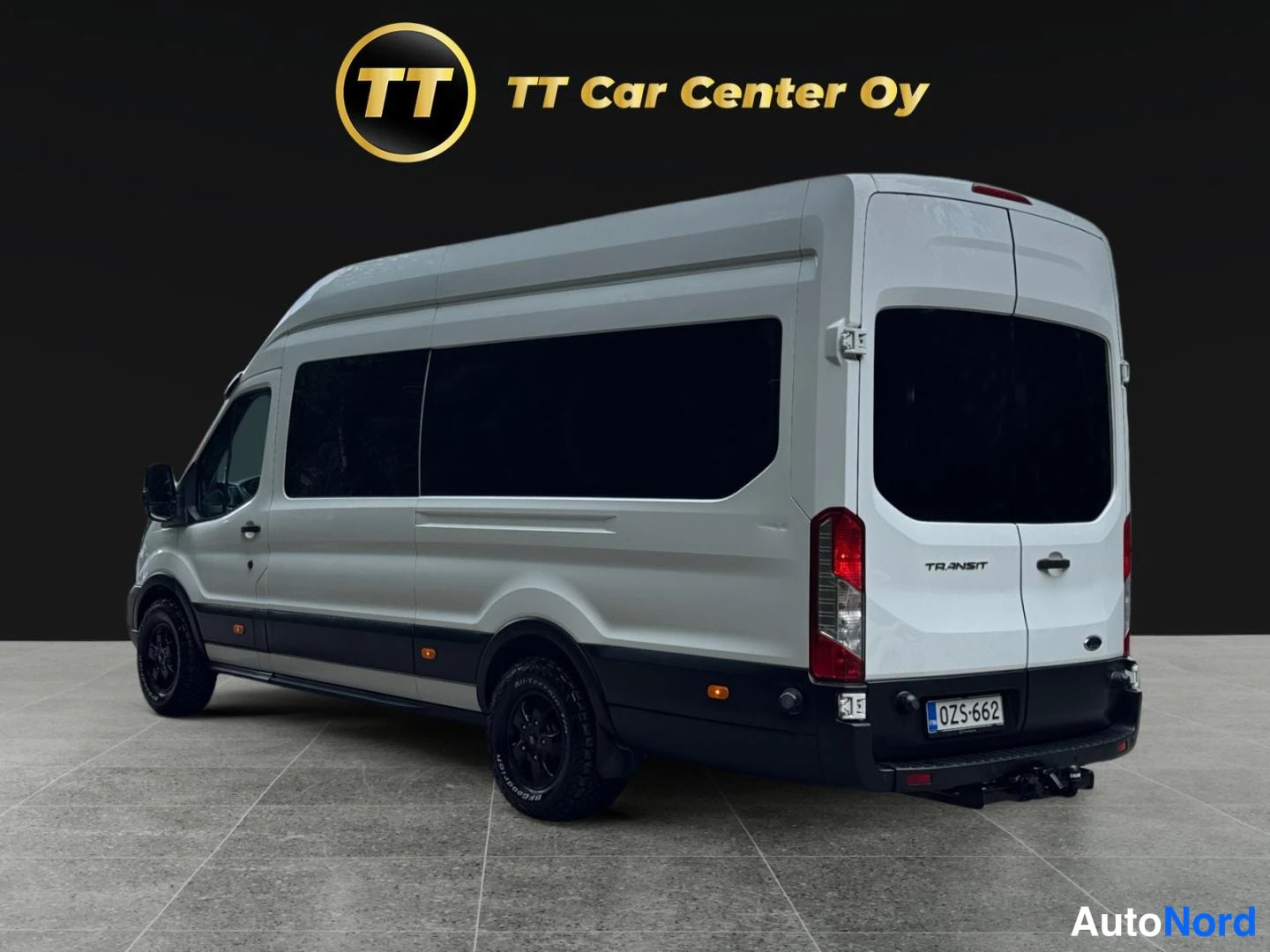 Valkoinen Ford Transit 2014, takaviisto, kuva 6