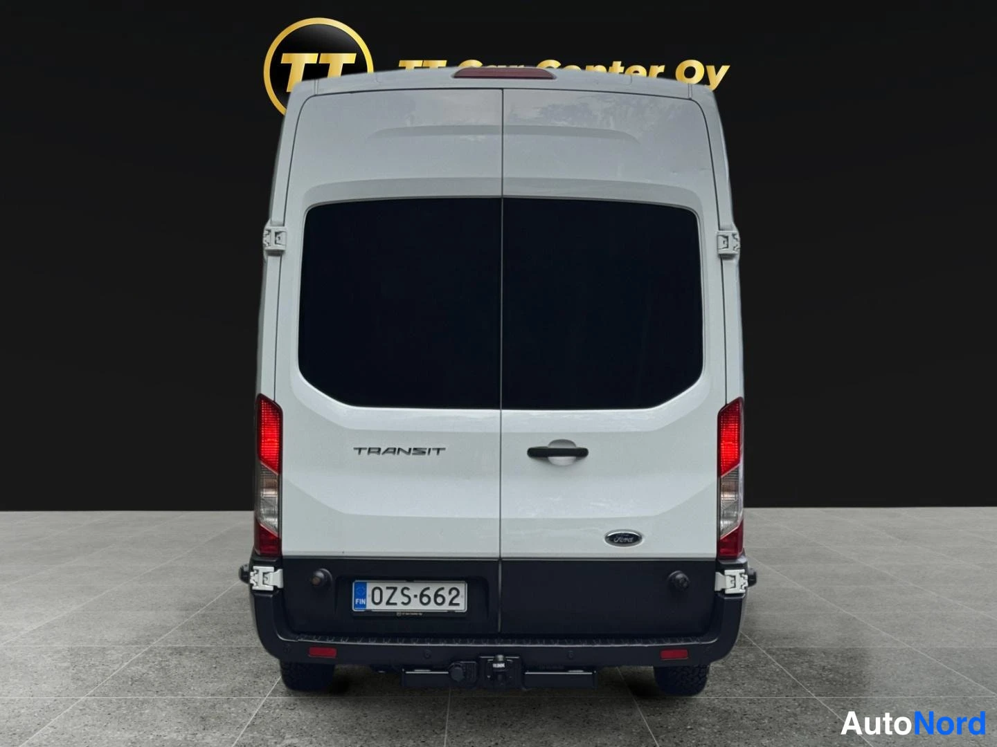 Valkoinen Ford Transit 2014, takaa, kuva 8