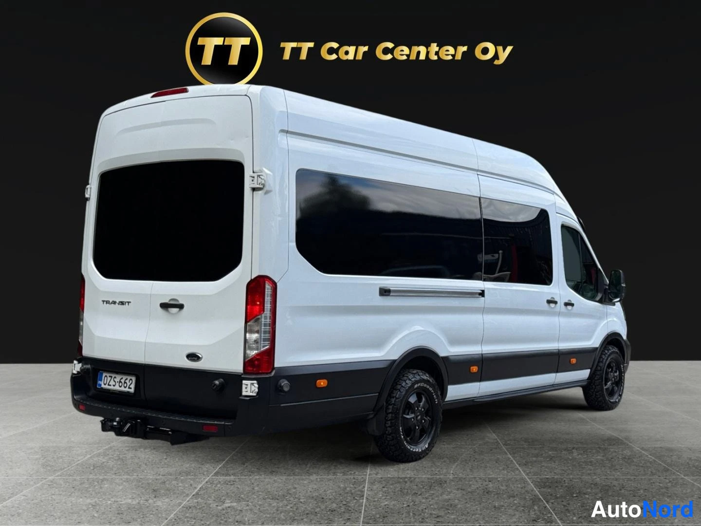 Valkoinen Ford Transit 2014, takaviisto, kuva 7