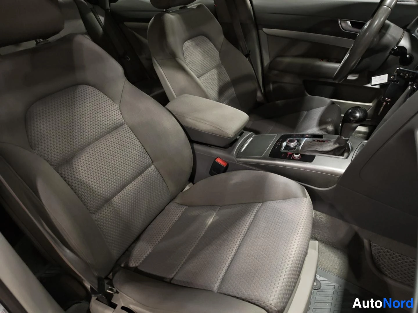 Sininen Audi A6 2008, etuistuimet, kuva 14