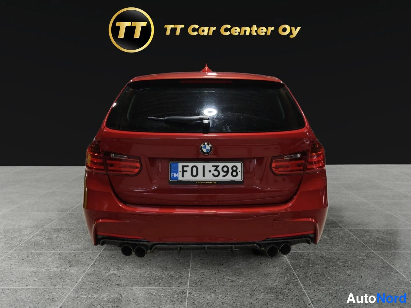 Punainen BMW 330d xDrive 2013, takaa, kuva 8