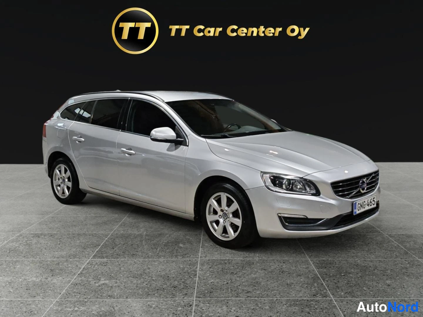 Hopea Volvo V60 2014, etuviisto, keula oikealle, kuva 3