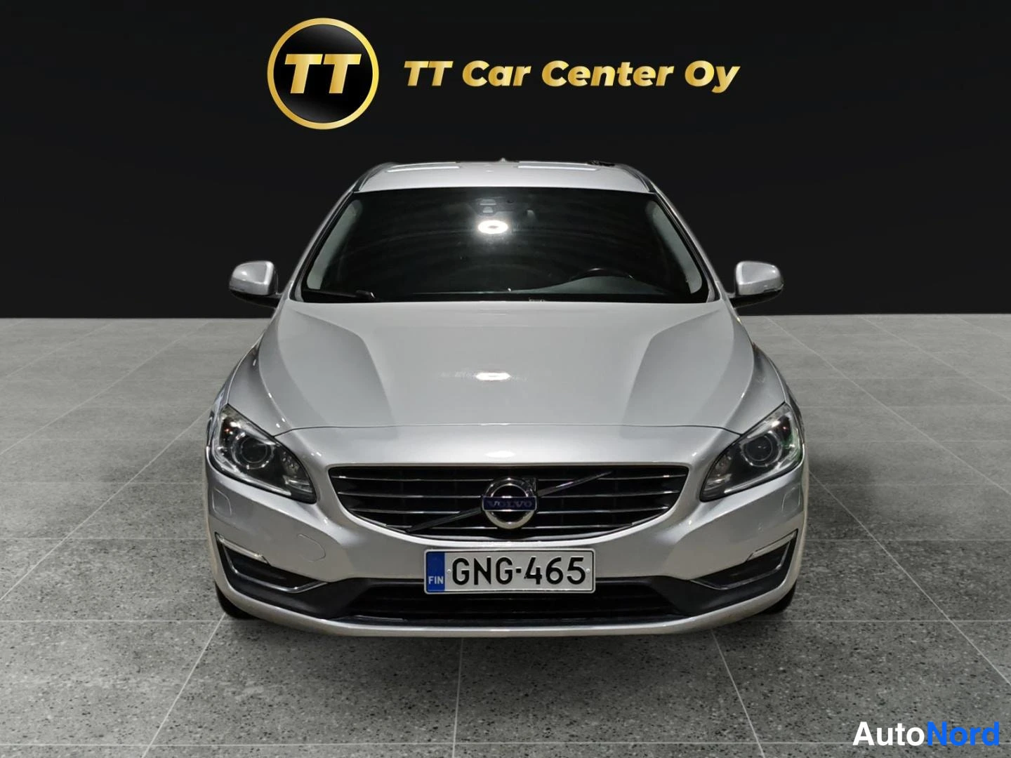 Hopea Volvo V60 2014, edestä, kuva 5