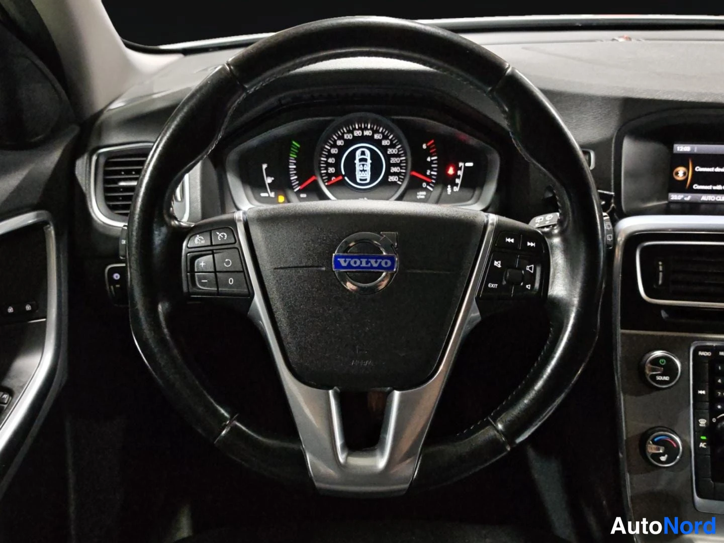 Hopea Volvo V60 2014, yksityiskohta, kuva 13