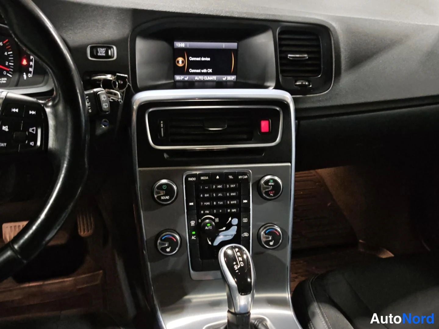 Hopea Volvo V60 2014, yksityiskohta, kuva 14