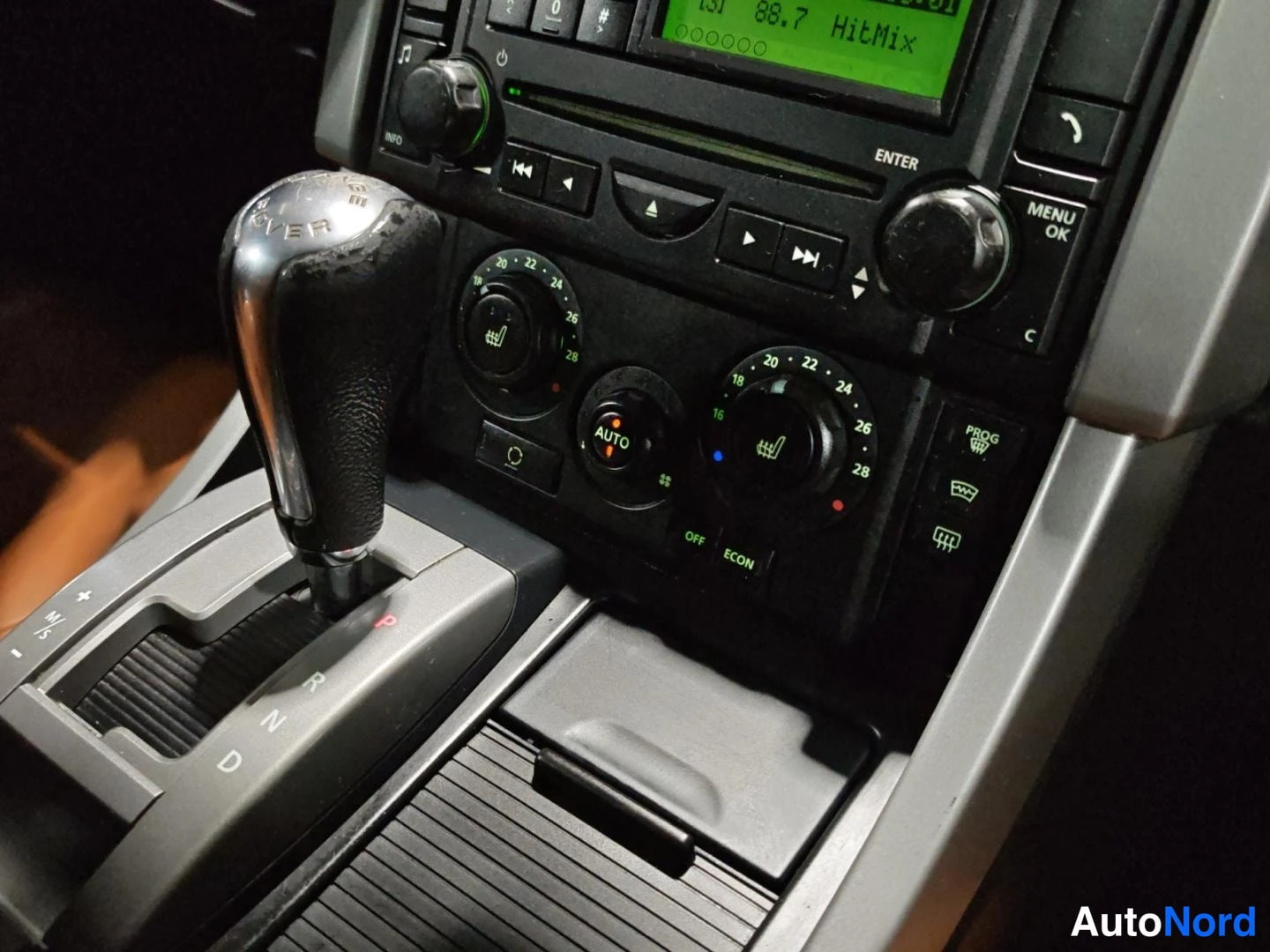 Musta Land Rover Range Rover Sport 2008, yksityiskohta, kuva 16