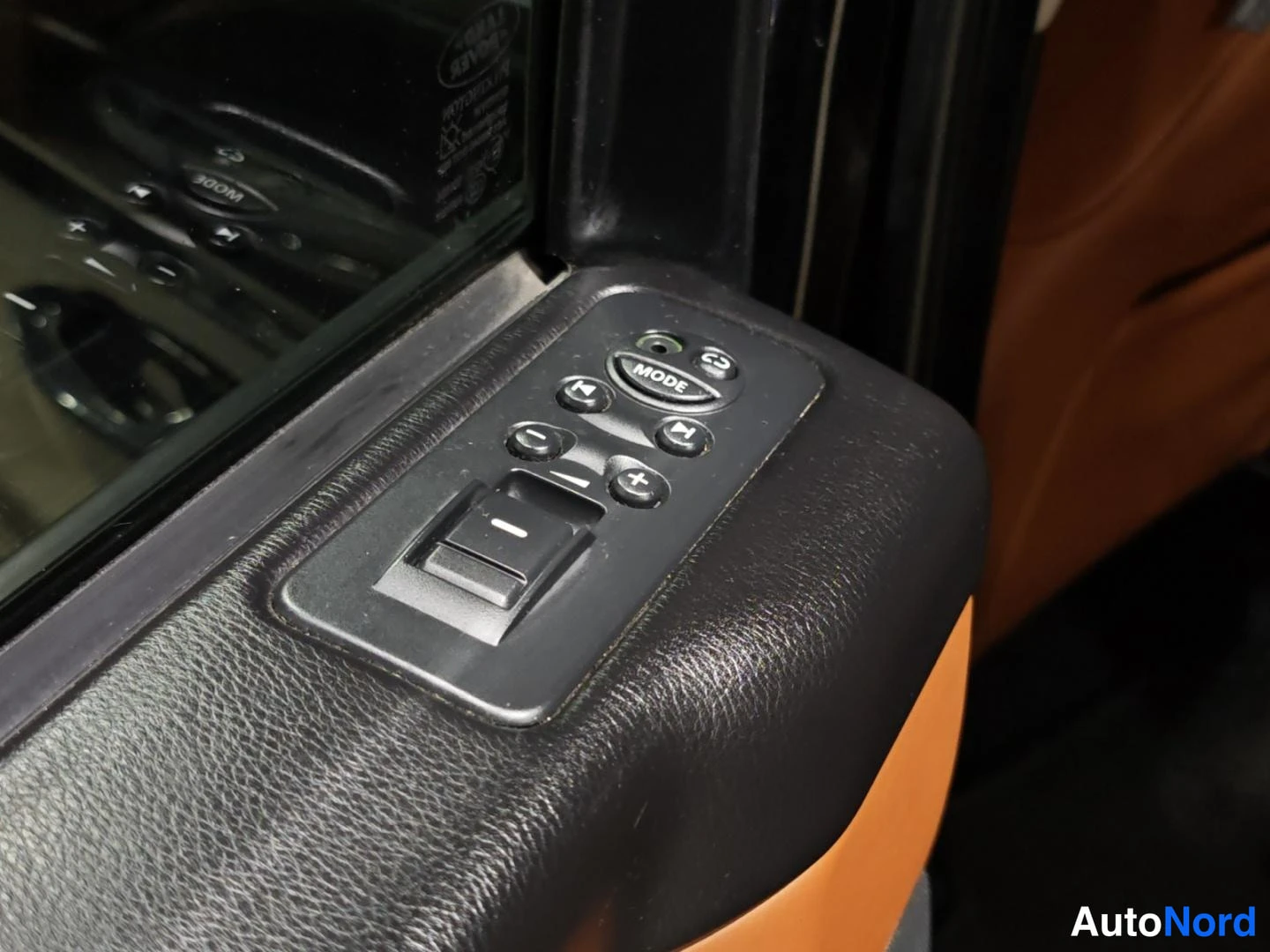 Musta Land Rover Range Rover Sport 2008, yksityiskohta, kuva 18