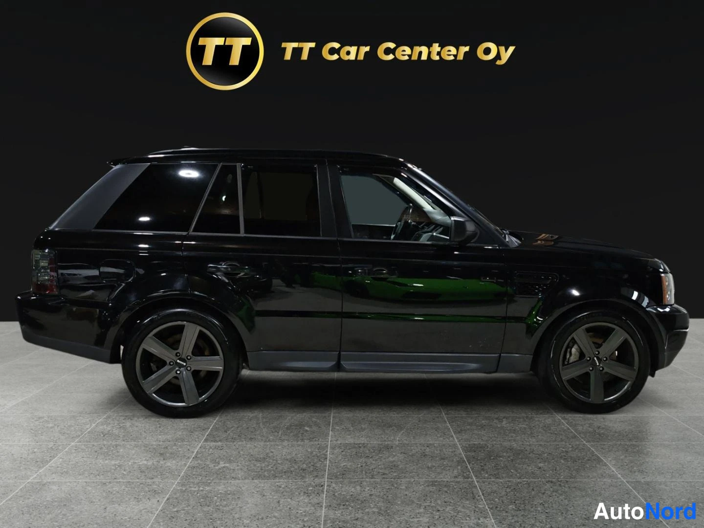 Musta Land Rover Range Rover Sport 2008, etuviisto, keula oikealle, kuva 4