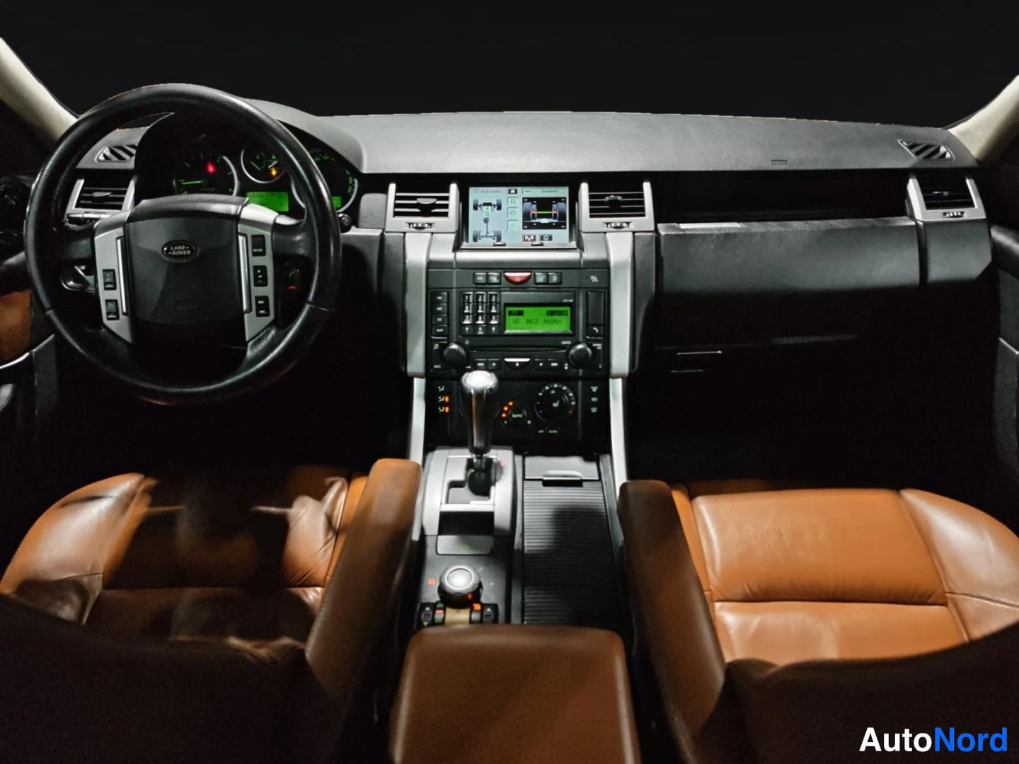 Musta Land Rover Range Rover Sport 2008, ohjaamo, kuva 9