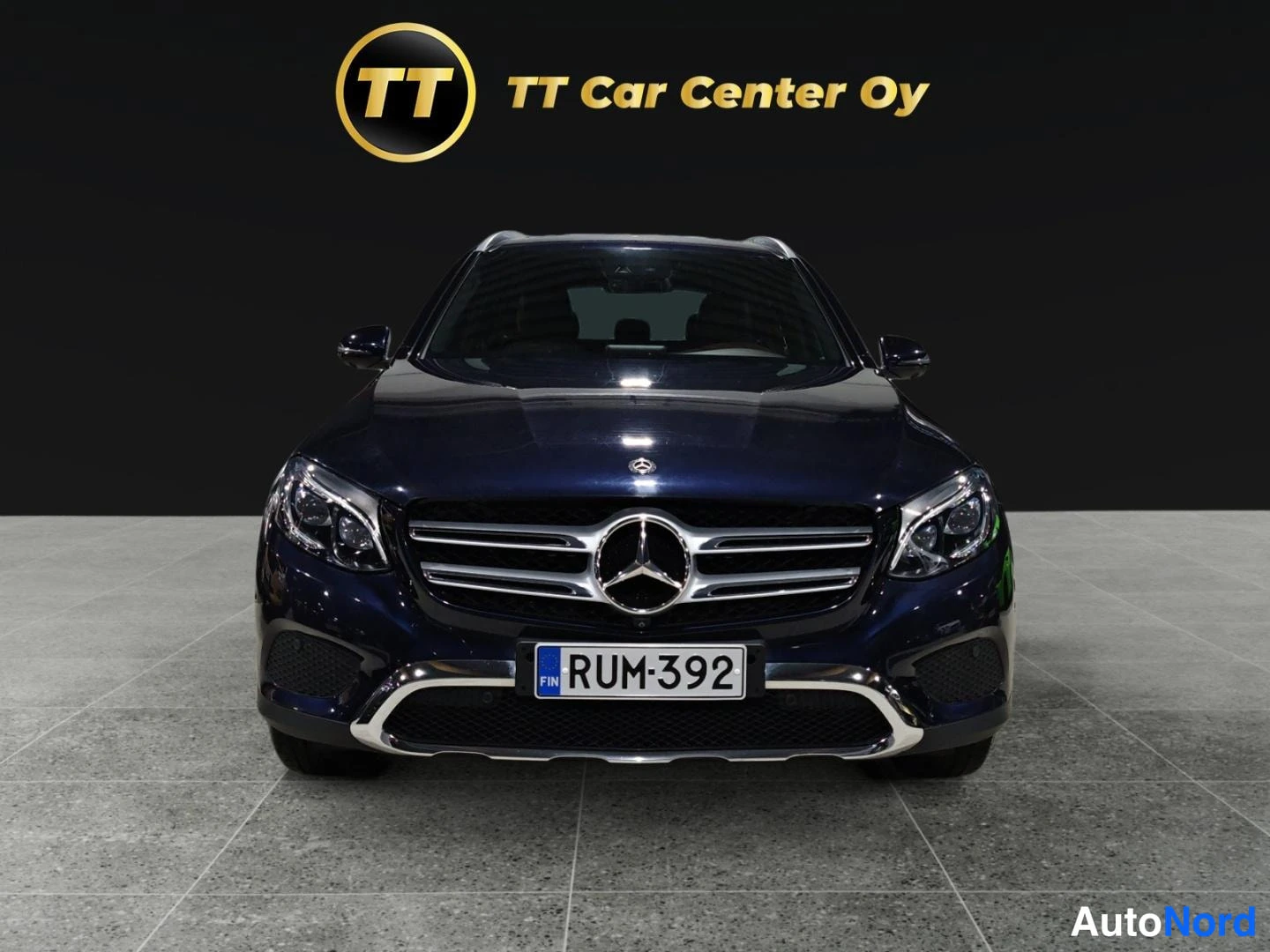 Sininen Mercedes-Benz GLC 2017, edestä, kuva 5