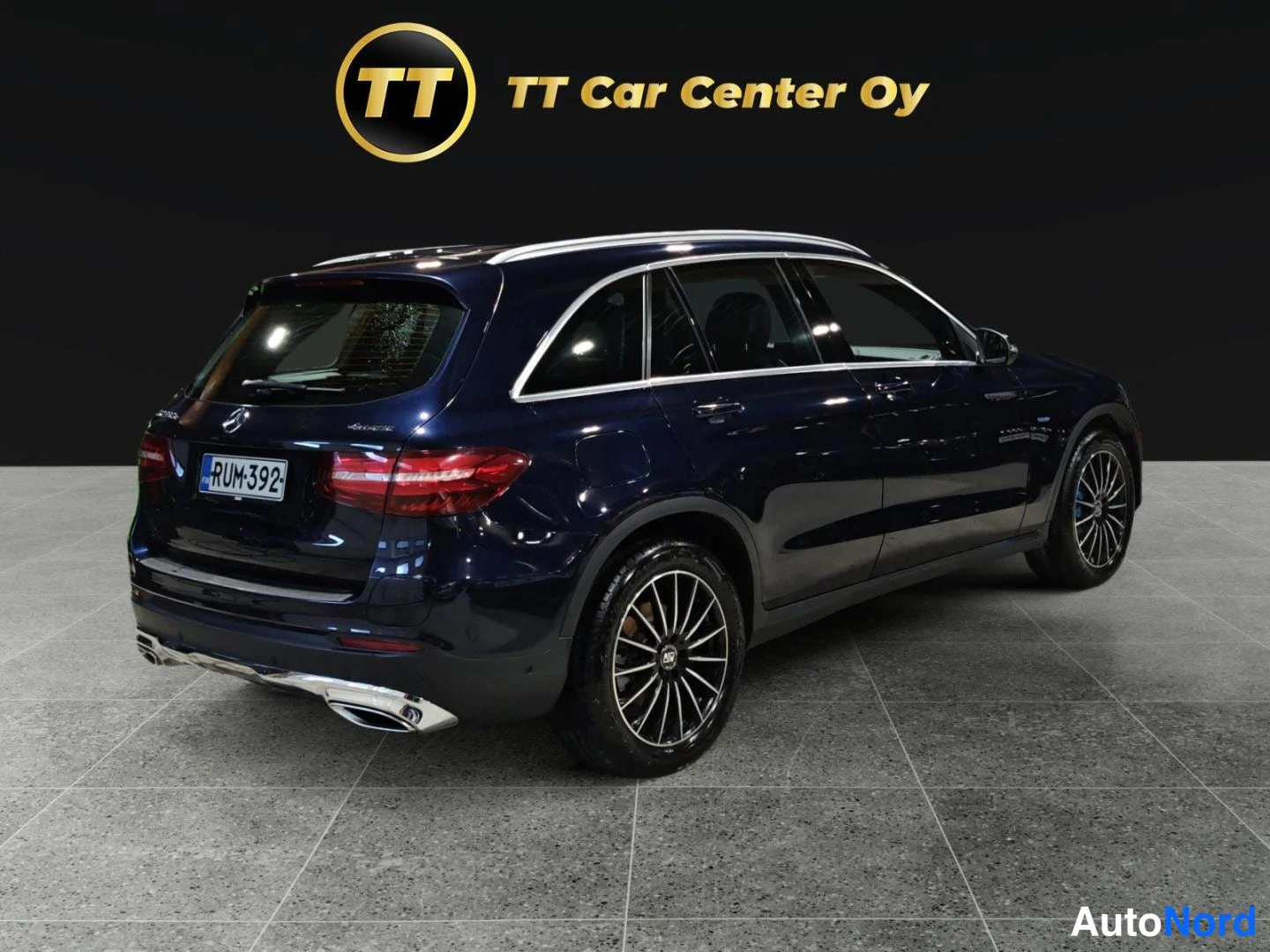 Sininen Mercedes-Benz GLC 2017, takaviisto, kuva 7