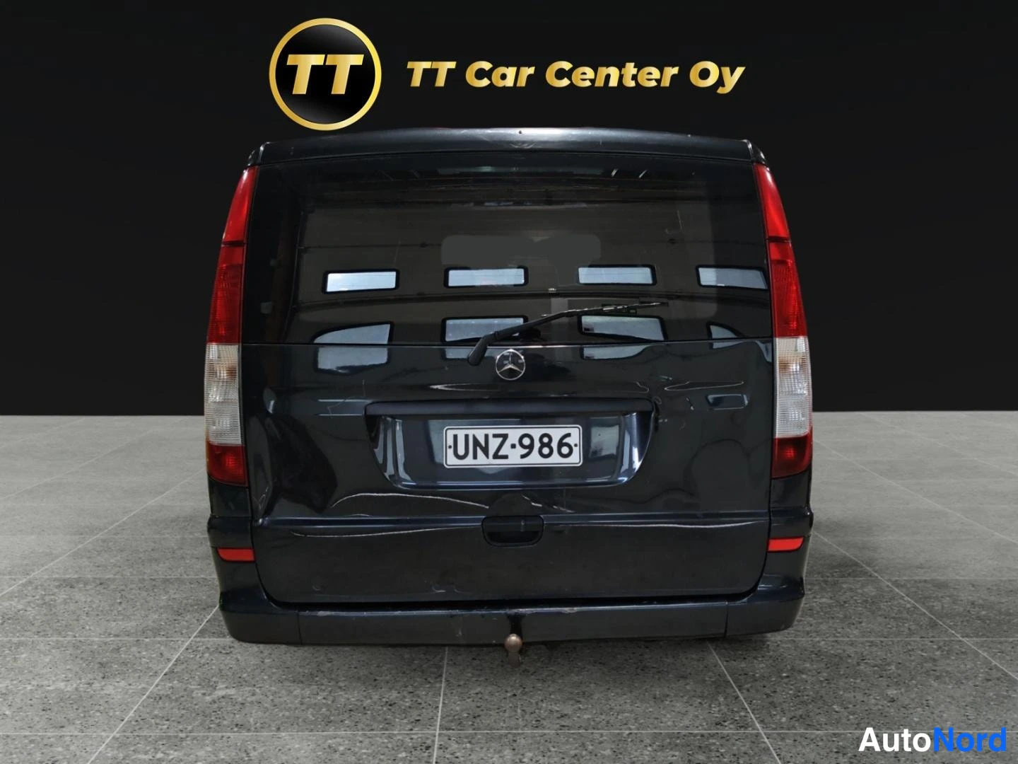 Musta Mercedes-Benz Vito 2007, takaa, kuva 8