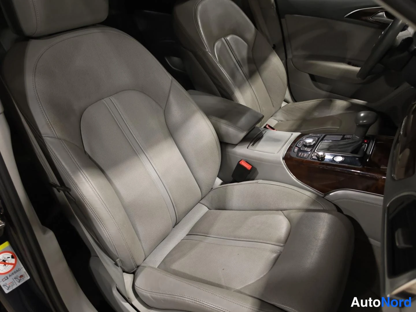 Sininen Audi A6 2012, kuva 22