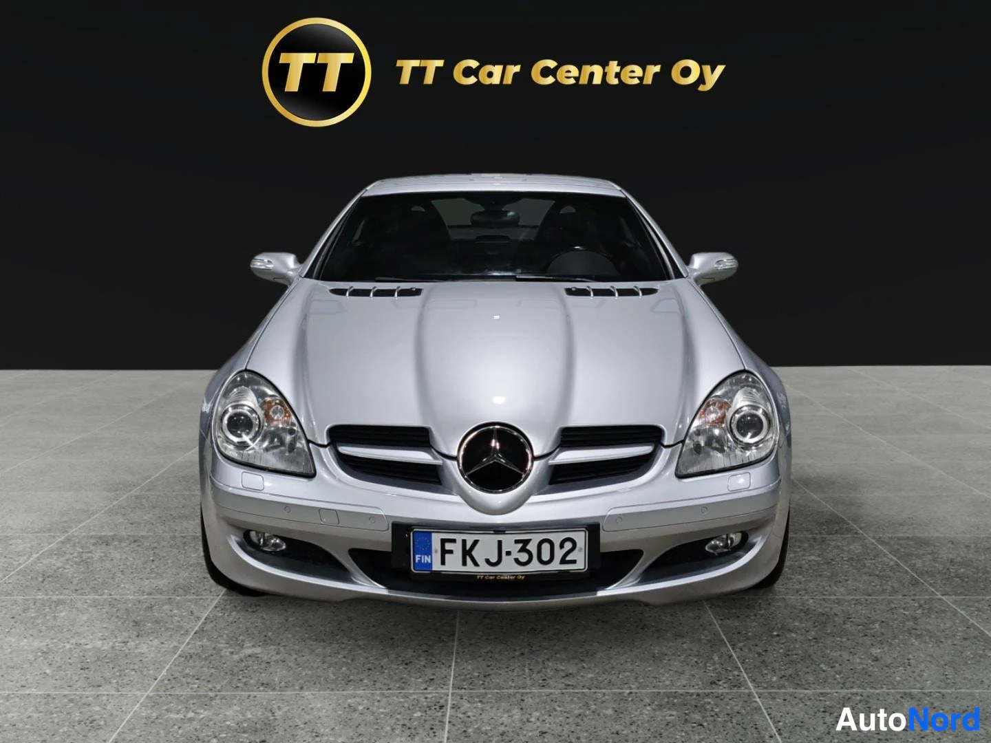 Hopea Mercedes-Benz SLK 2004, edestä, kuva 4