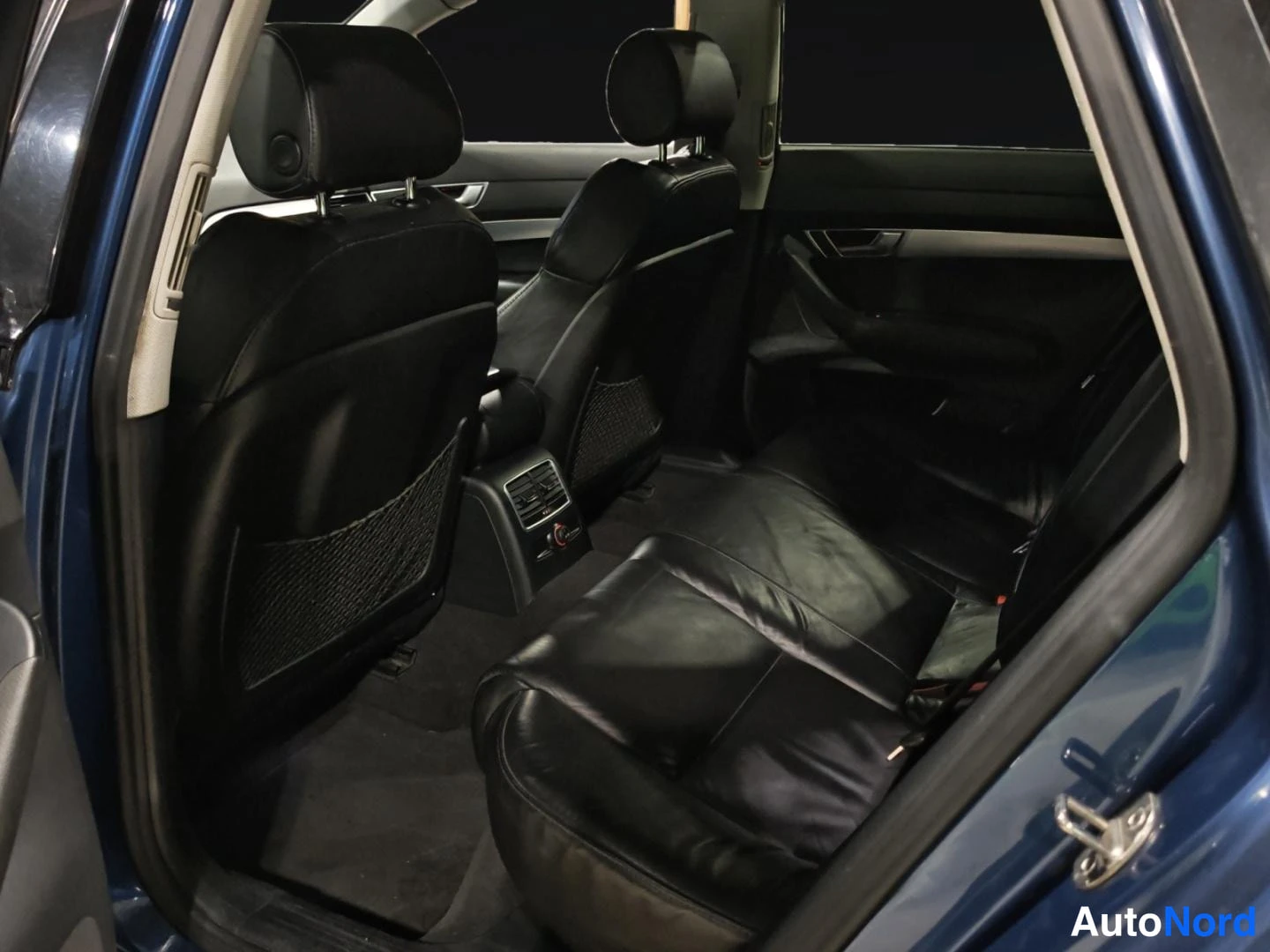 Sininen Audi A6 2007, takaistuimet, kuva 16