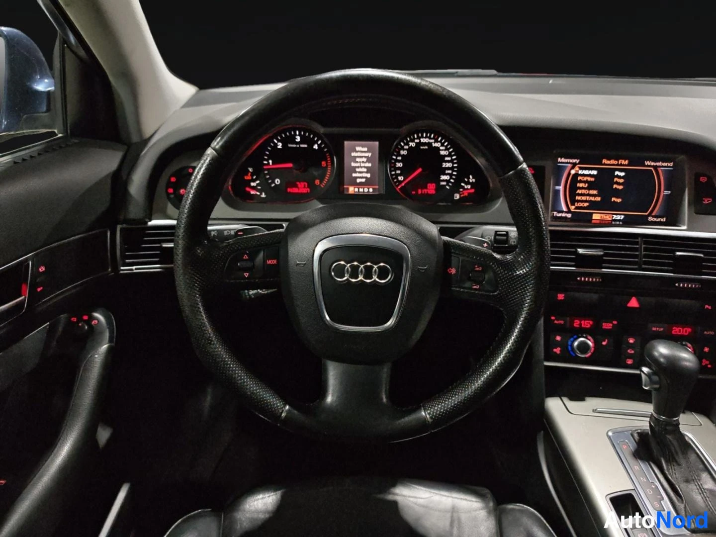 Sininen Audi A6 2007, ohjaamo, kuva 12