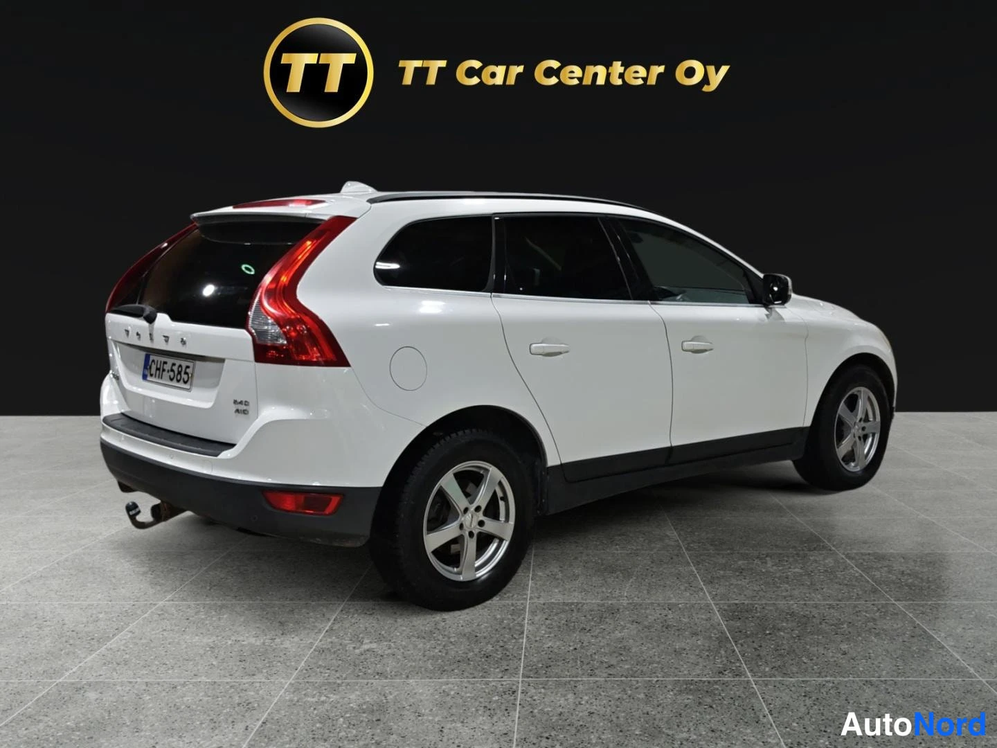 Valkoinen Volvo XC60 2009, takaviisto, kuva 7
