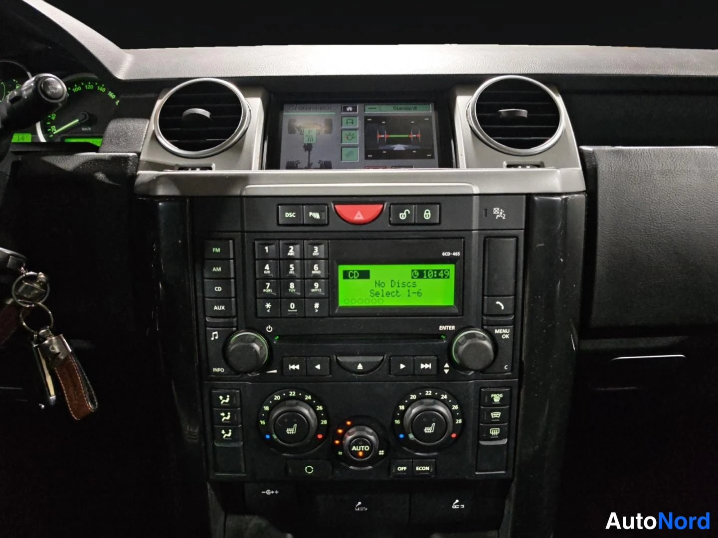 Harmaa Land Rover Discovery 2007, ohjaamo, kuva 12