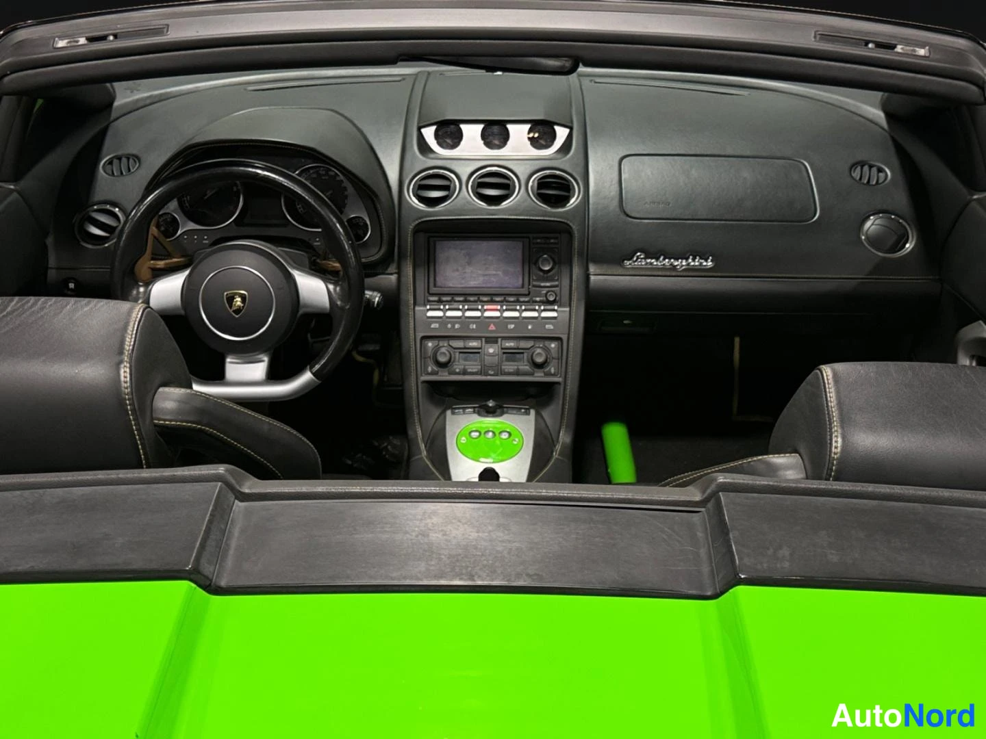 Vihreä Lamborghini Gallardo 2007, ohjaamo, kuva 10