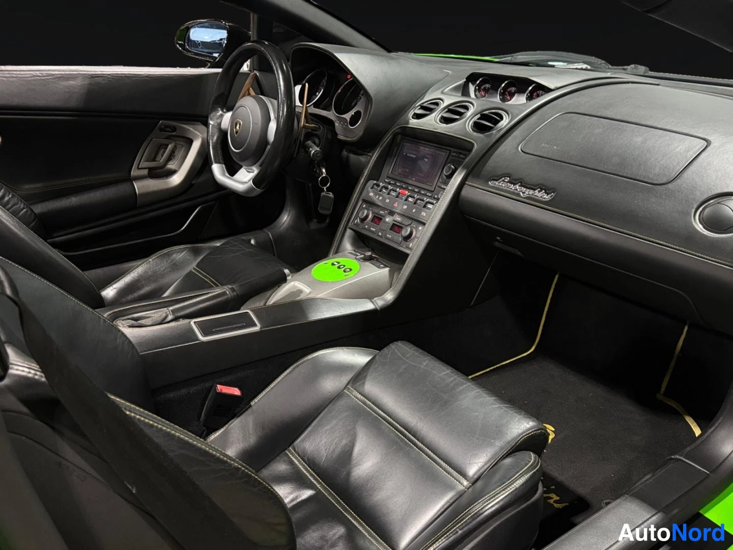 Vihreä Lamborghini Gallardo 2007, ohjaamo, kuva 9