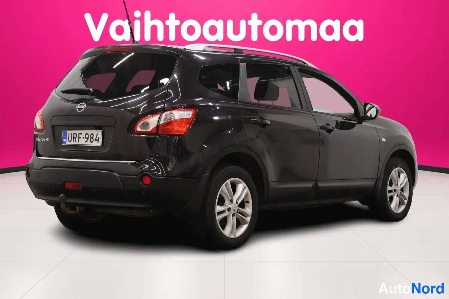Violetti Nissan Qashqai+2 2011, takaviisto, kuva 4