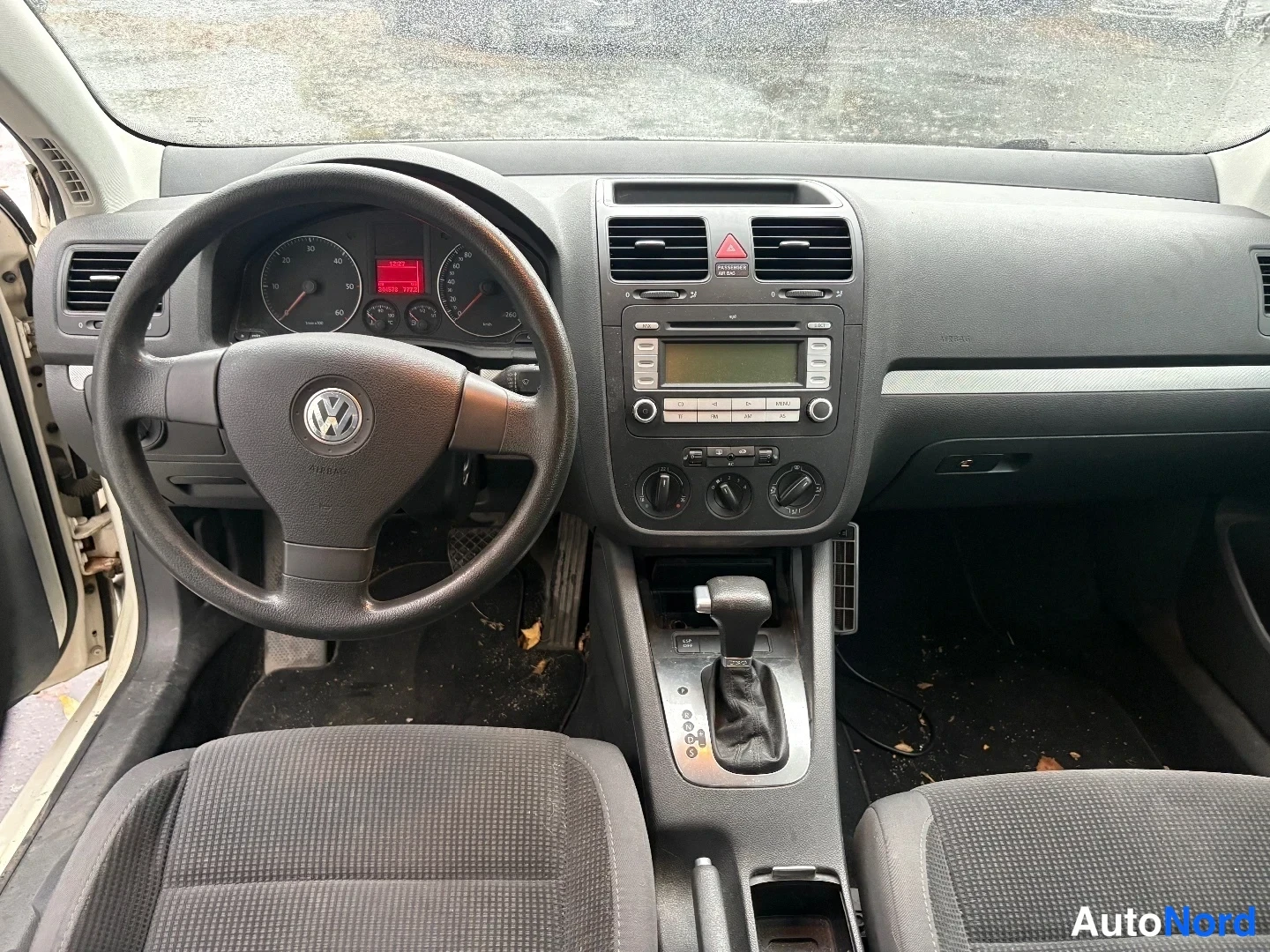 Valkoinen Volkswagen Golf Variant 2008, kuva 10