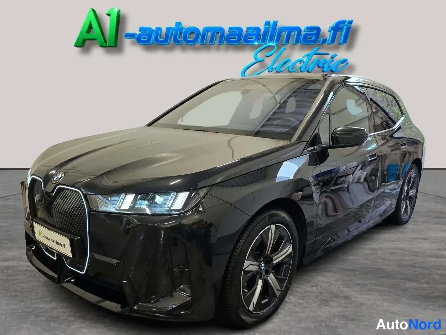 BMW iX xDrive45 M Sport 2025