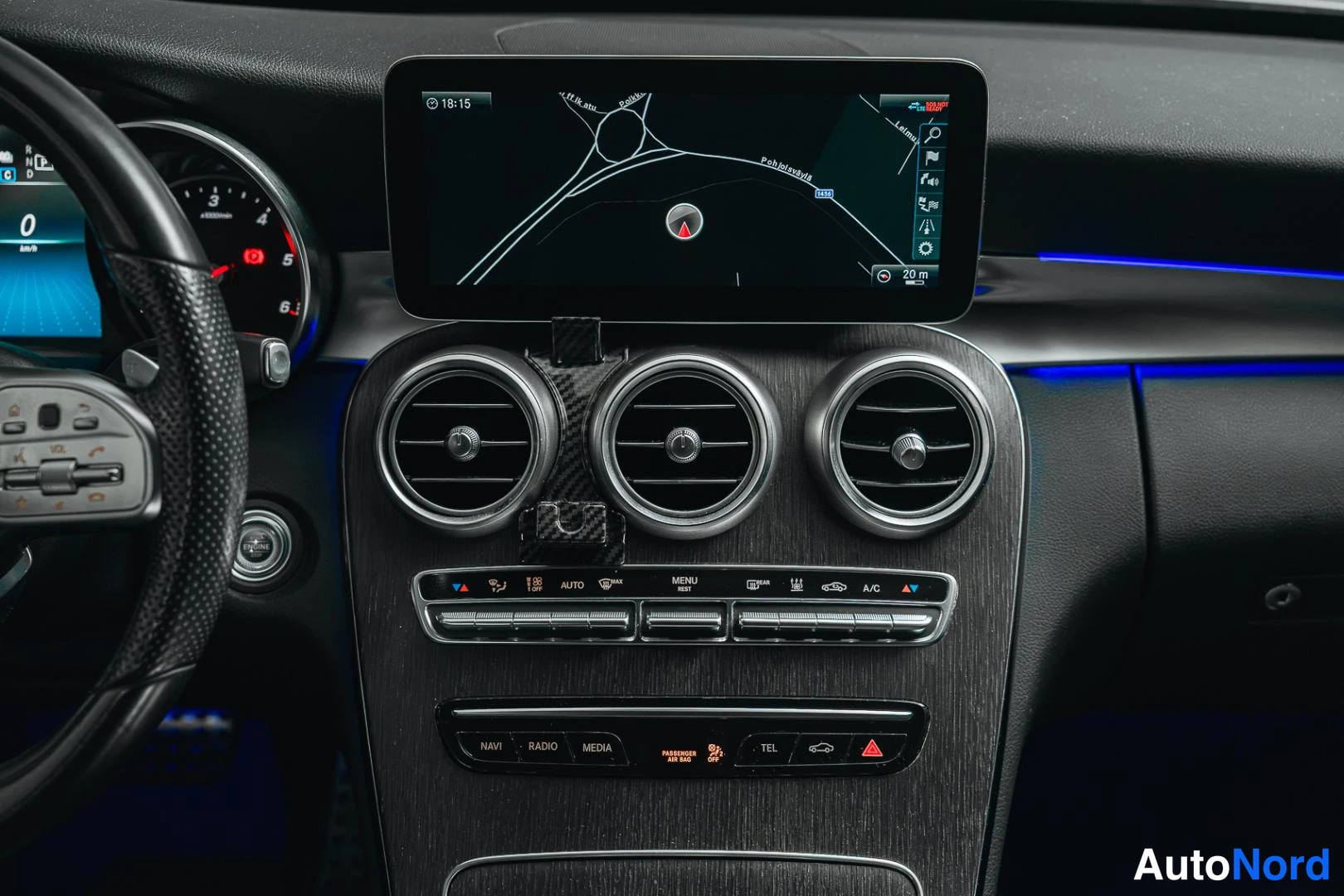 Hopea Mercedes-Benz C 300 de 2020, yksityiskohta, kuva 15