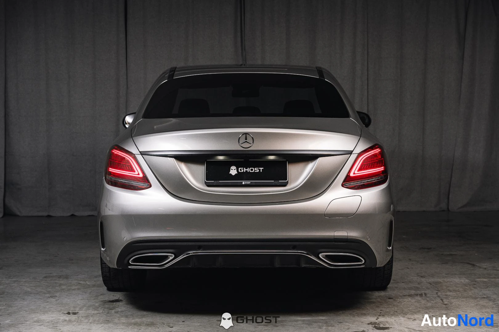 Hopea Mercedes-Benz C 300 de 2020, takaa, kuva 8