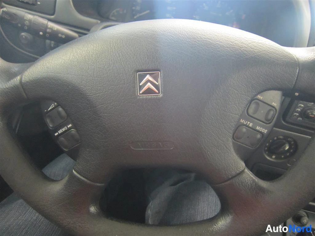 Harmaa Citroen Xsara 1998, yksityiskohta, kuva 18