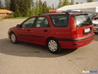 Punainen Renault Laguna 1999, takaviisto, kuva 4