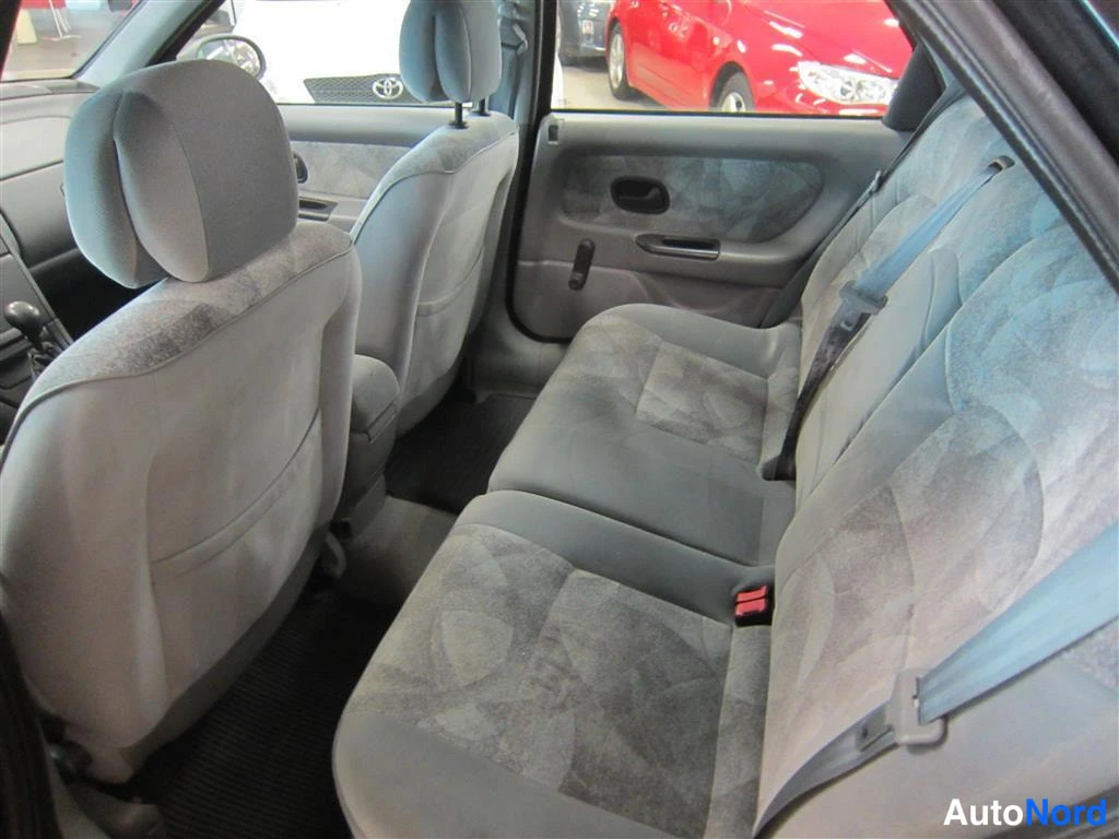Sininen Renault Laguna 1999, takaistuimet, kuva 8
