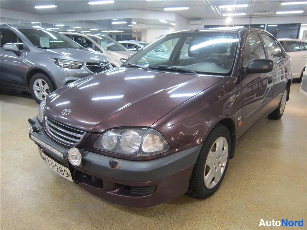 Toyota Avensis 1999