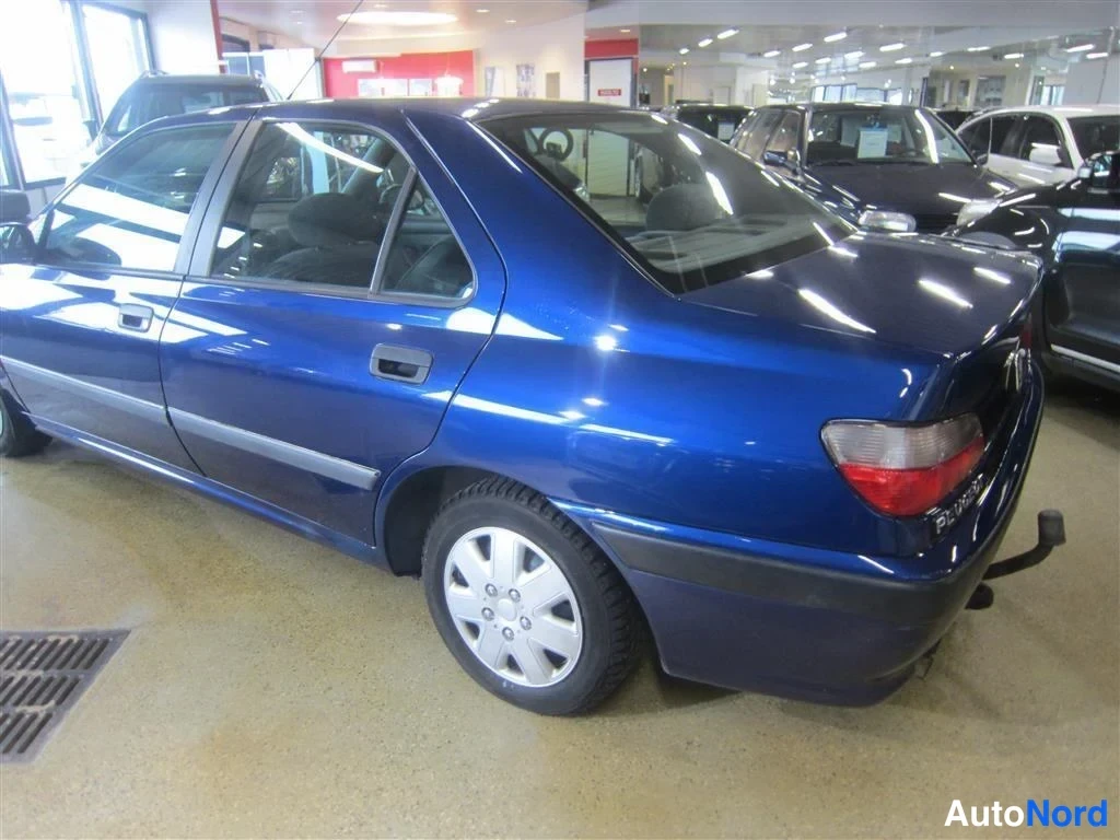 Sininen Peugeot 406 1997, takaviisto, kuva 7