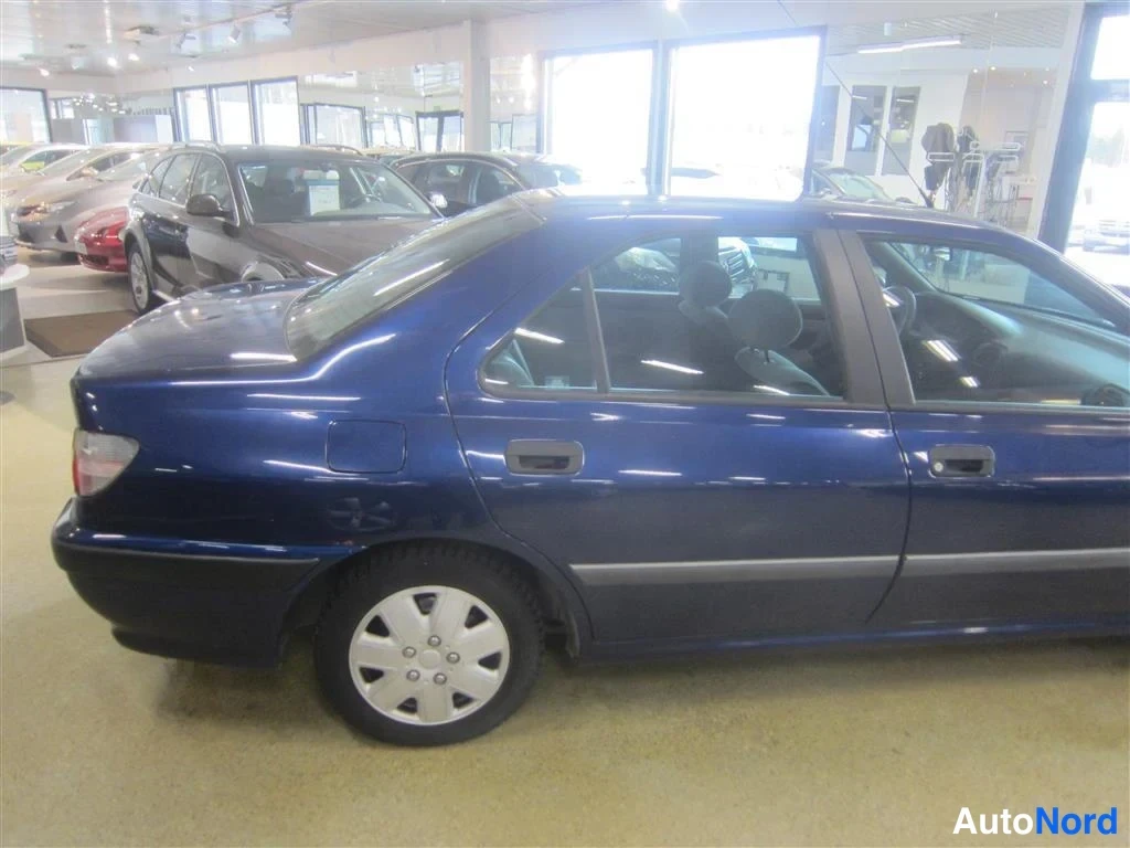 Sininen Peugeot 406 1997, takaviisto, kuva 6