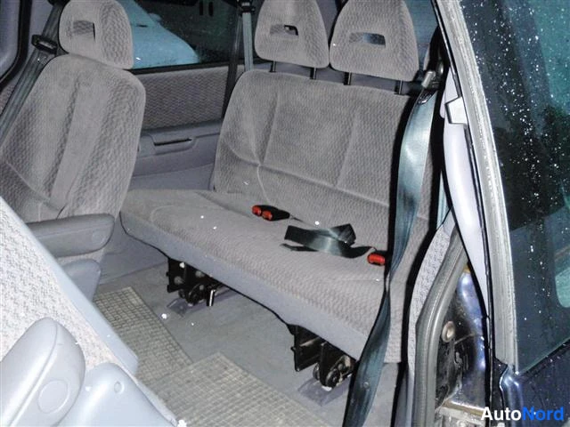 Violetti Chrysler Grand Voyager 1998, takaistuimet, kuva 7