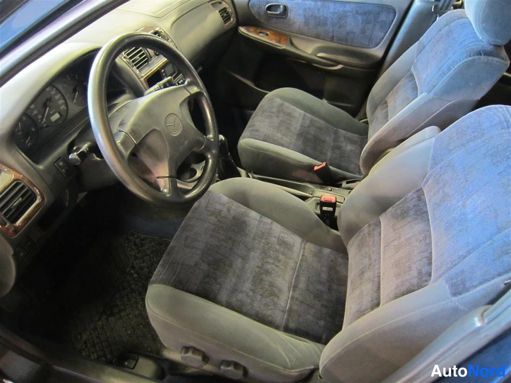 Sininen Mazda 626 1998, etuistuimet, kuva 7