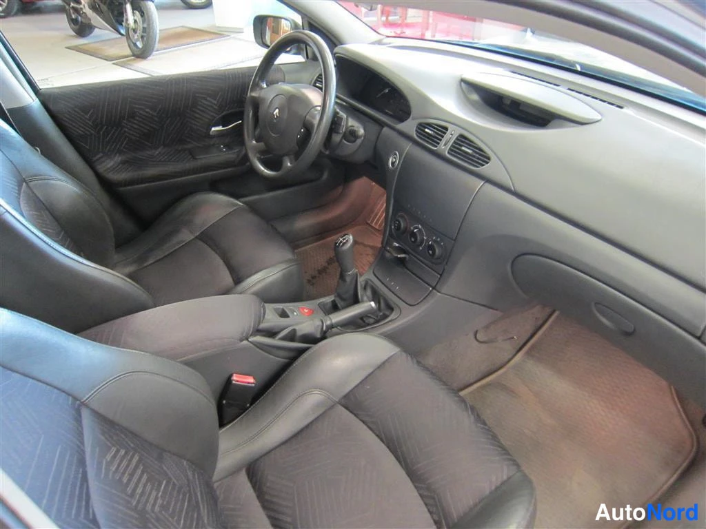 Beige Renault Laguna 2005, etuistuimet, kuva 8