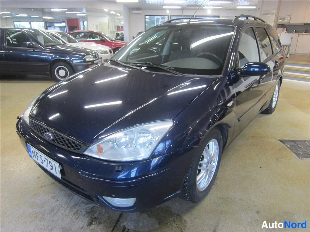 Ford Focus 1,6i 100hv Comfort 2004