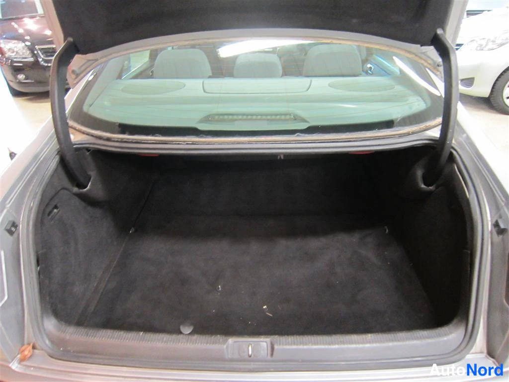 Harmaa Peugeot 607 2001, tavaratila, kuva 12