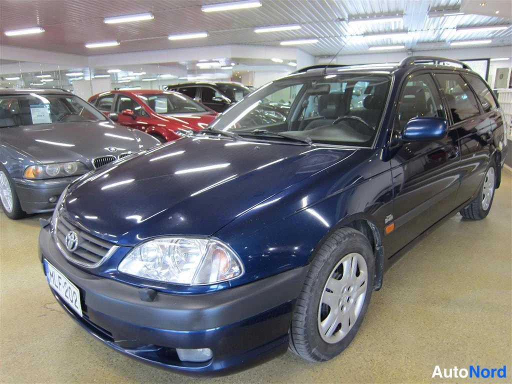 Toyota Avensis 2,0 D-4D Linea Sol 2002