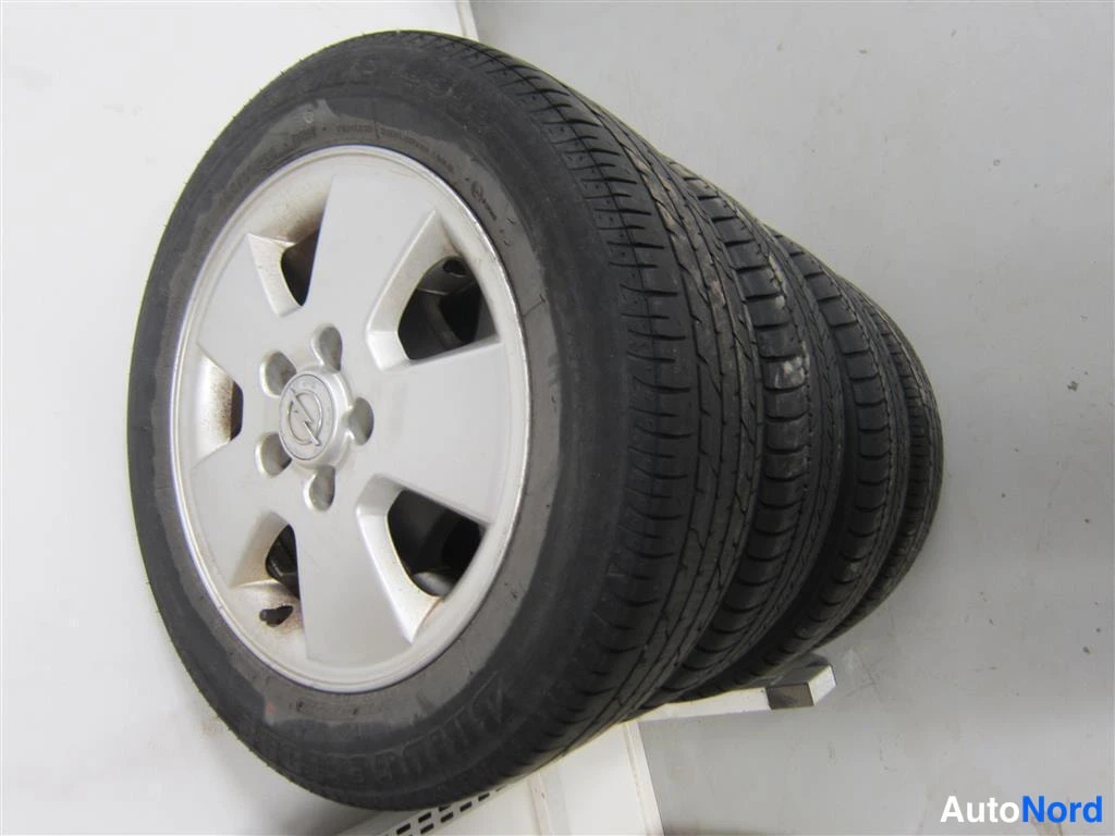 Vihreä Opel Astra 2000, yksityiskohta, kuva 17
