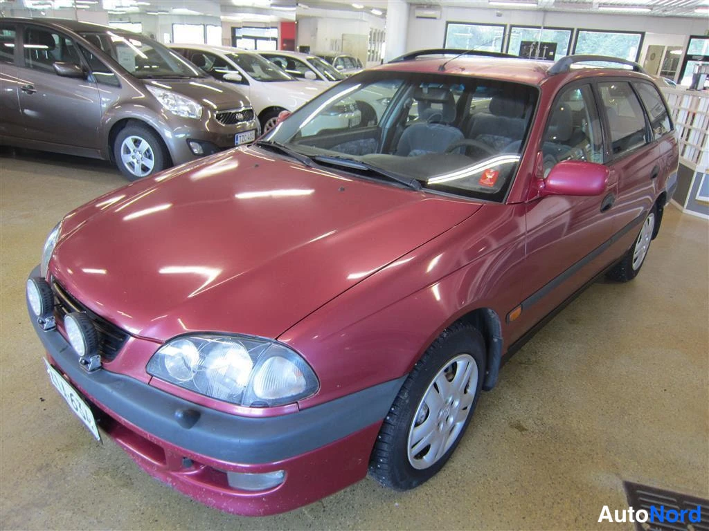 Toyota Avensis 1,6 Linea Terra Wagon 1998