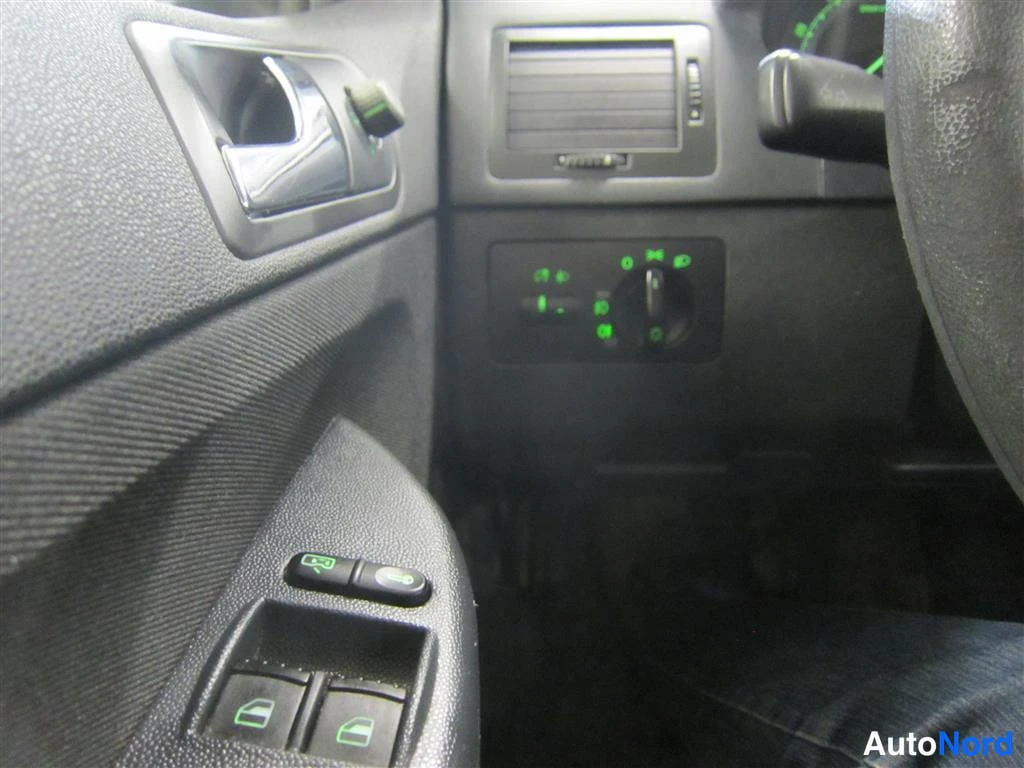 Beige Skoda Fabia 2007, yksityiskohta, kuva 18