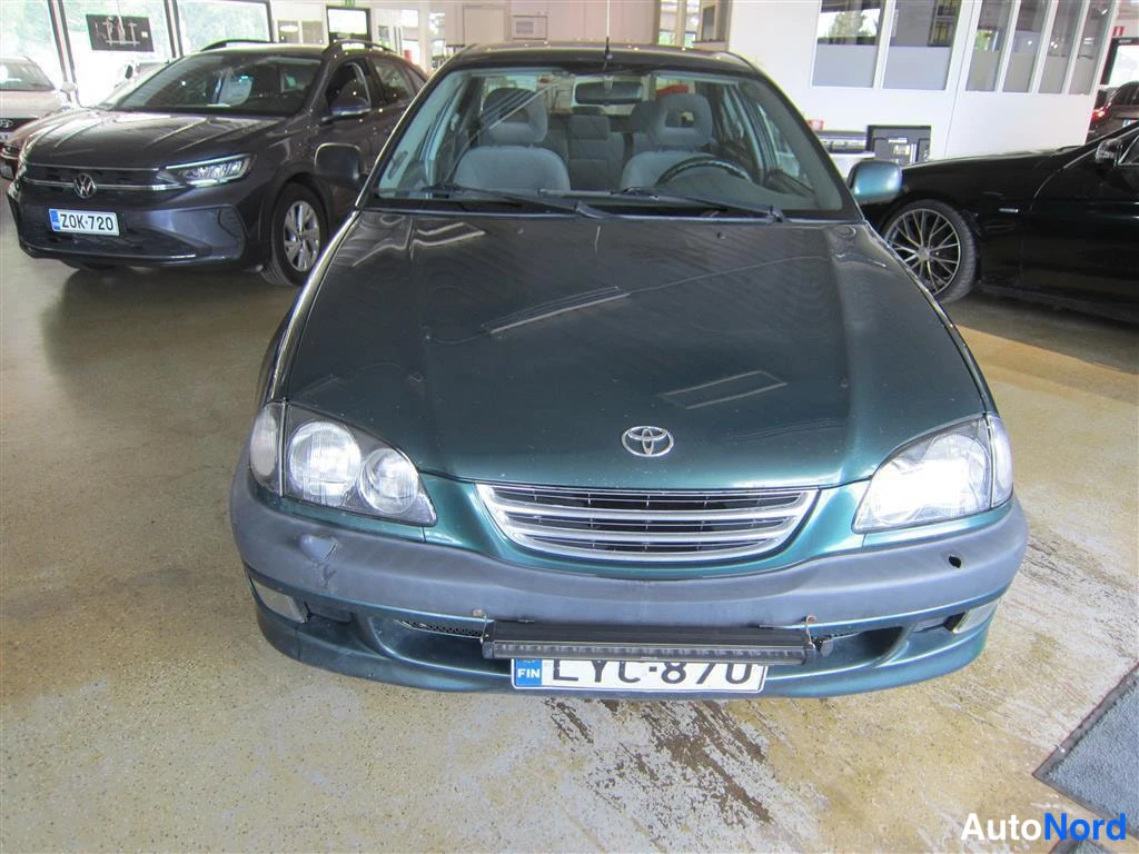 Toyota Avensis 2,0 Linea Sol 1999