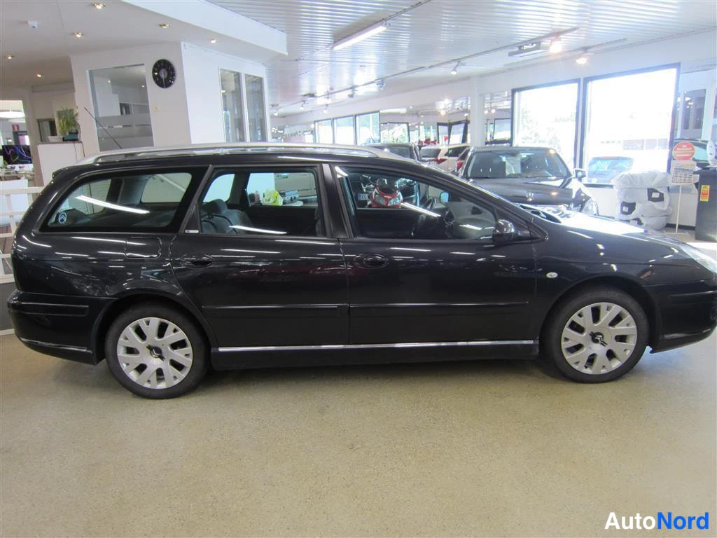 Harmaa Citroen C5 2007, sivulta, kuva 3