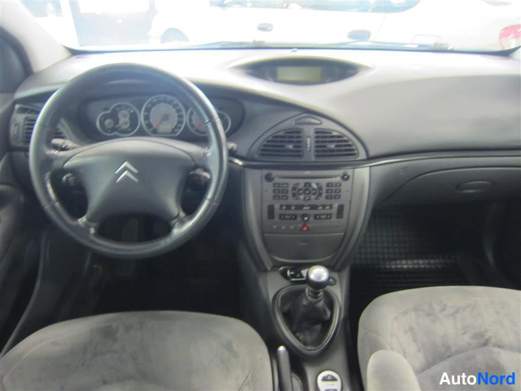 Harmaa Citroen C5 2007, ohjaamo, kuva 7