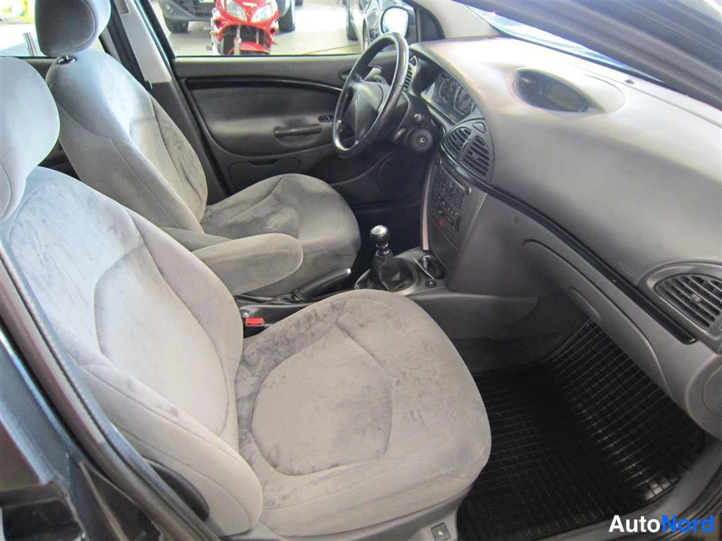Harmaa Citroen C5 2007, etuistuimet, kuva 8