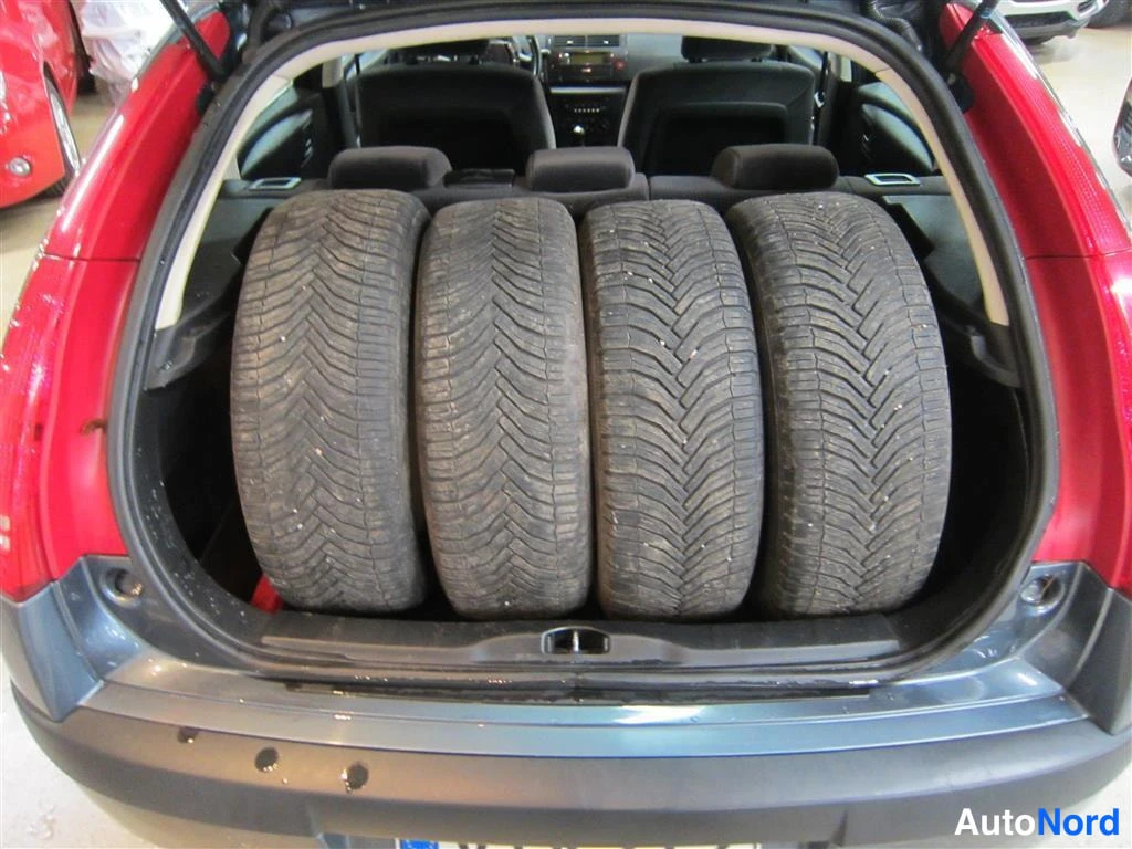 Harmaa Citroen C4 2008, tavaratila, kuva 11