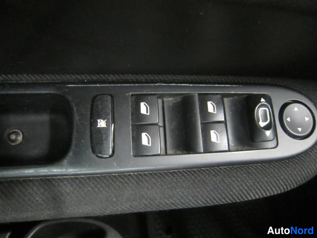 Musta Peugeot 307 2008, yksityiskohta, kuva 19